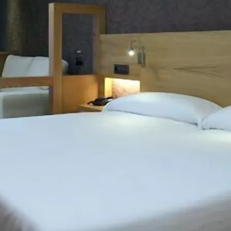 Hotel Nordés 3*