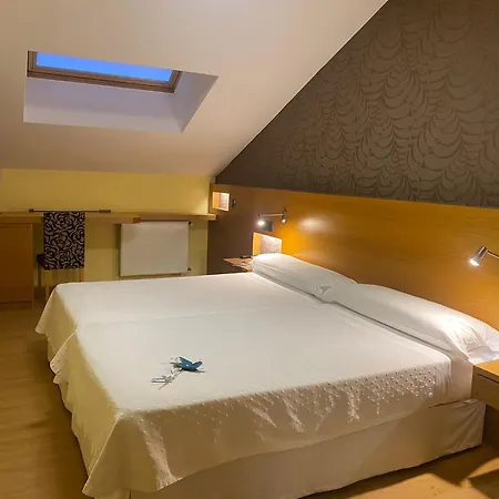 호텔 Nordes Burela