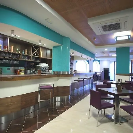 诺德斯酒店 Burela